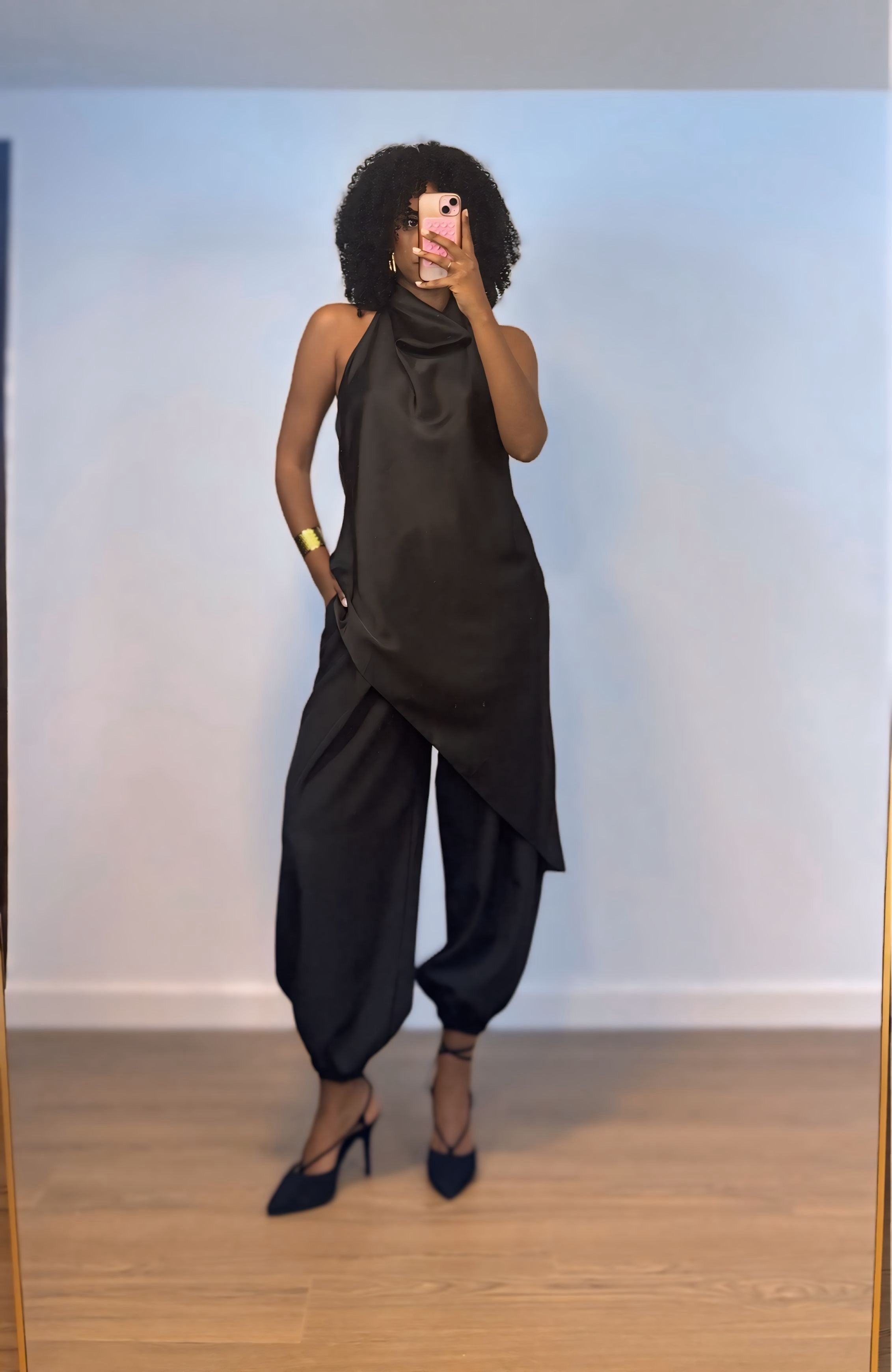 BLUSA ASIMÉTRICA NEGRA