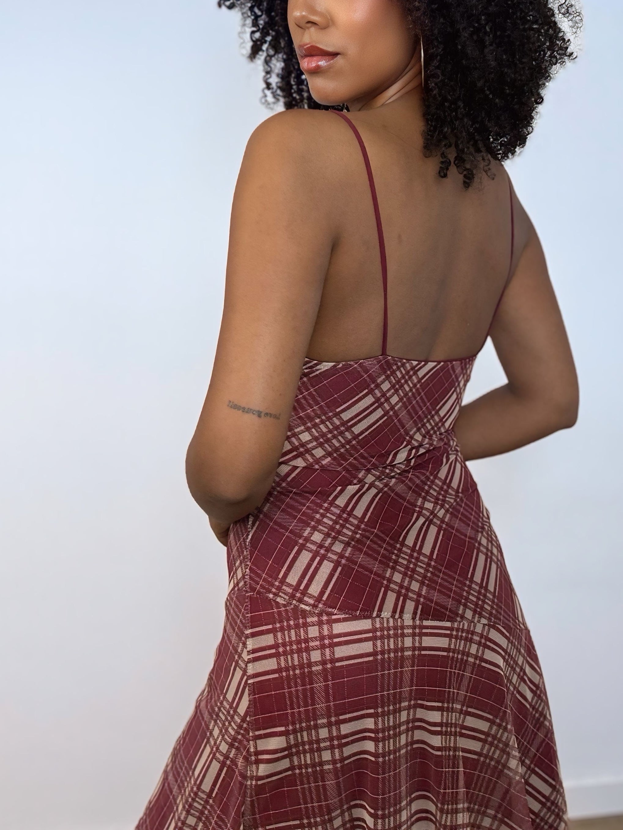 VESTIDO ASIMÉTRICO
