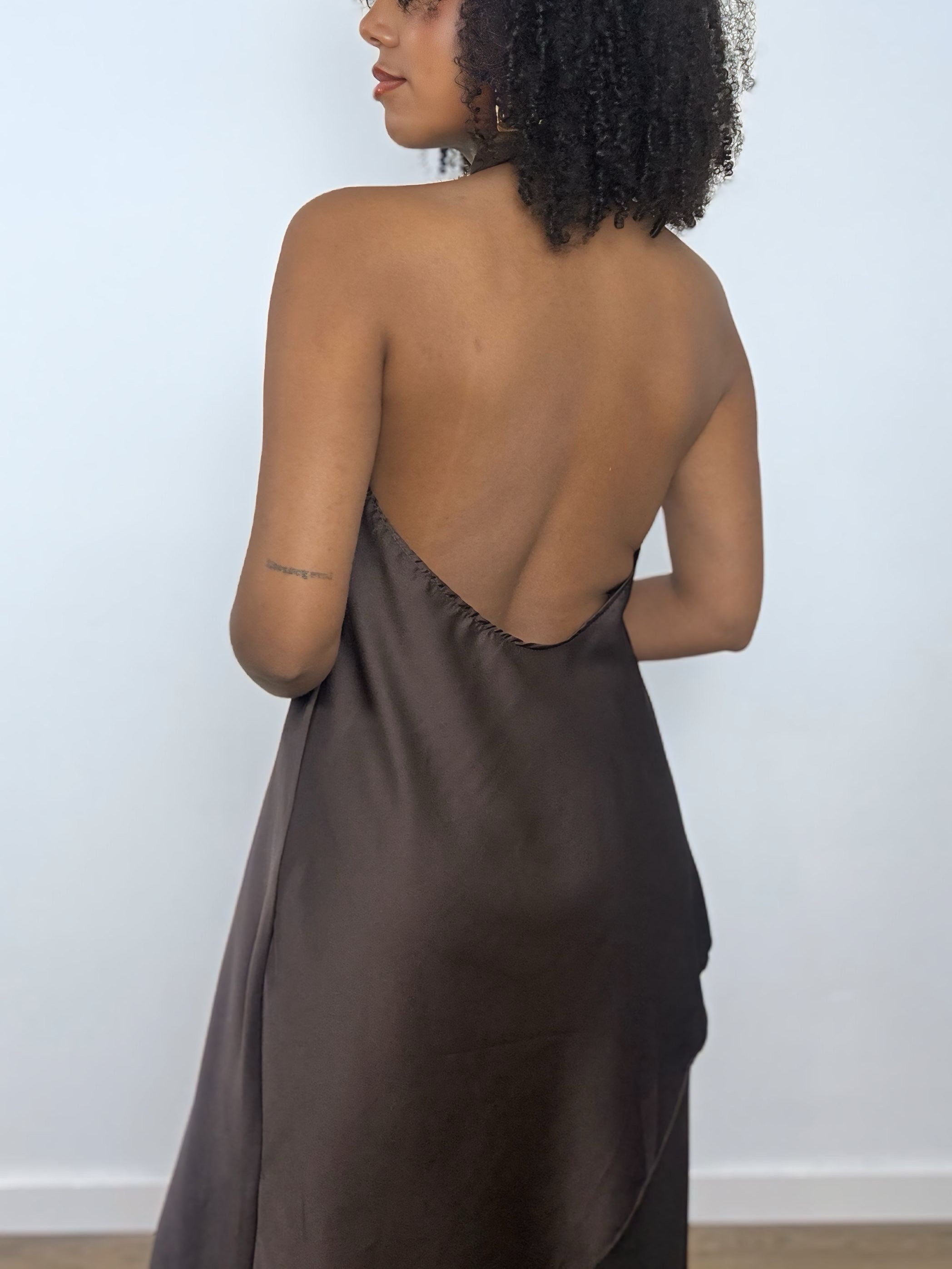BLUSA ASIMÉTRICA MARRÓN CHOCOLATE