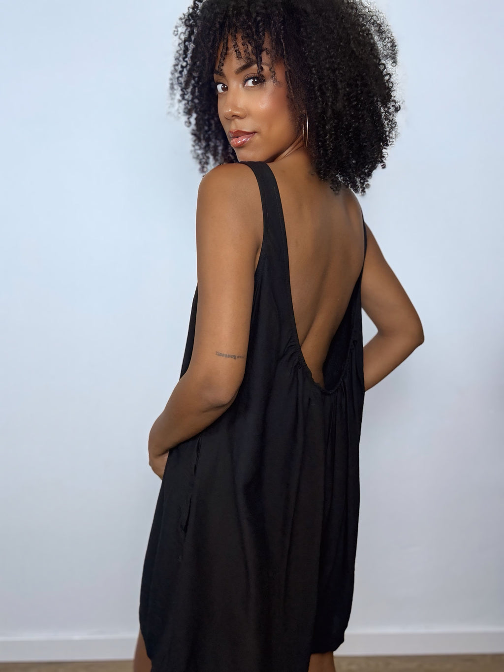 MONO OVERSIZE NEGRO
