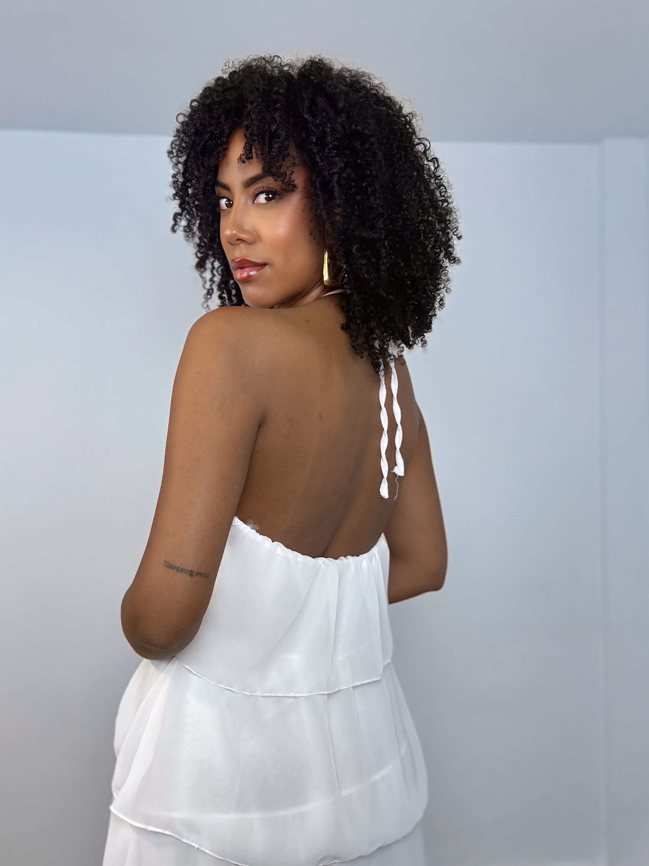 VESTIDO BLANCO VOLANTES