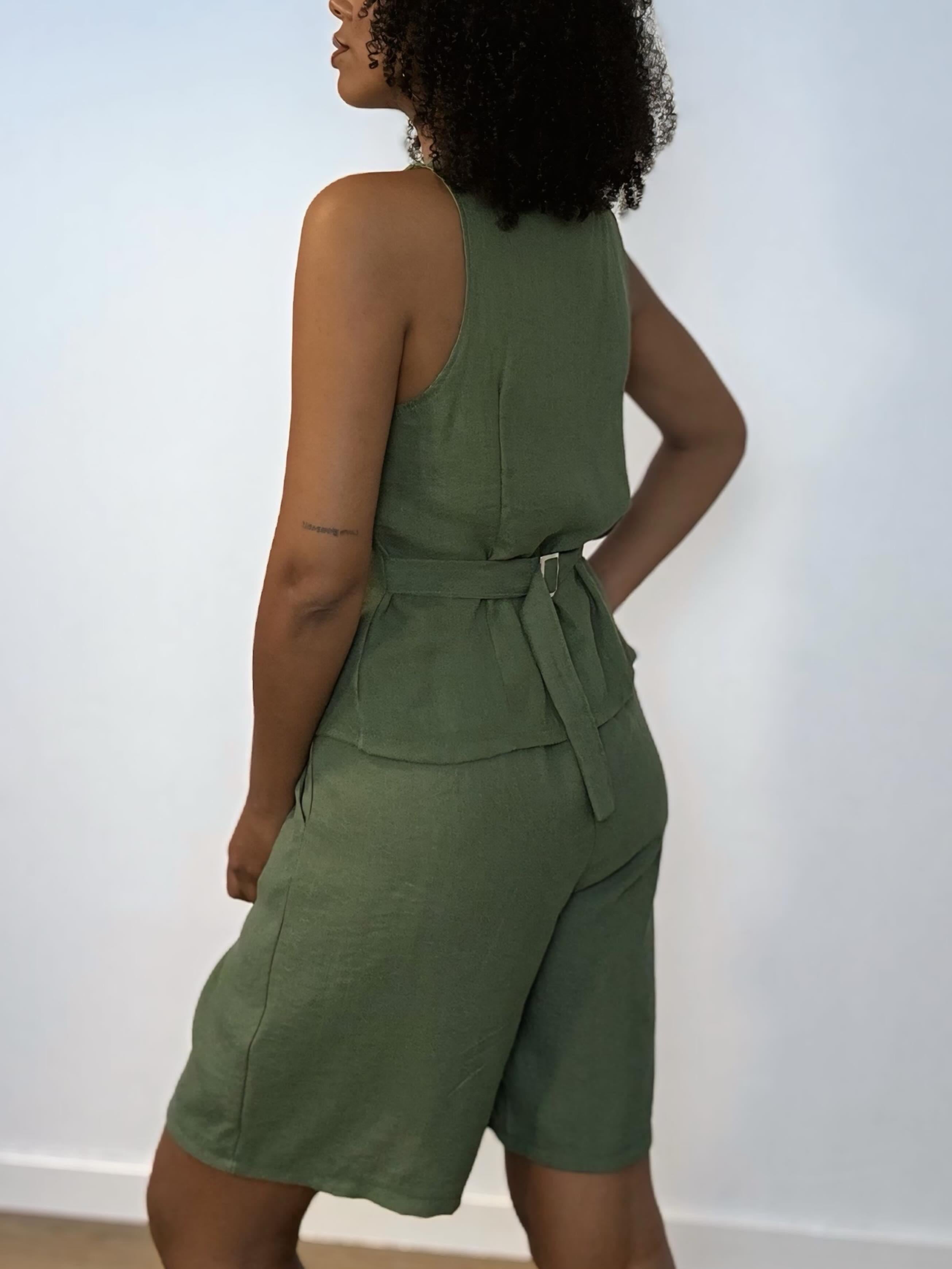 CONJUNTO CON BERMUDA TIPO LINO VERDE
